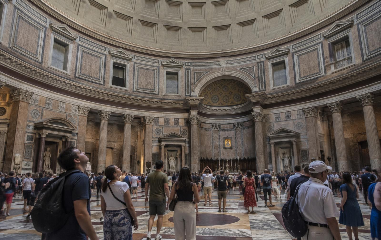 Roma Subterrânea: Catacumbas, Basílicas e Via Ápia